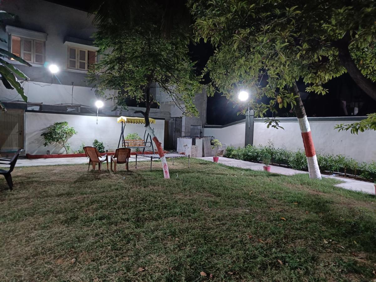 Chitrakut Bungalows Dwarka  Ngoại thất bức ảnh